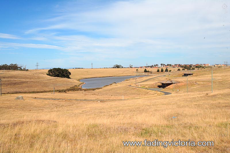 Looking back east towards Roxburgh Park. This isn't the Greenvale Reservoir, it's a drainage runoff area immediately adjacent to it.